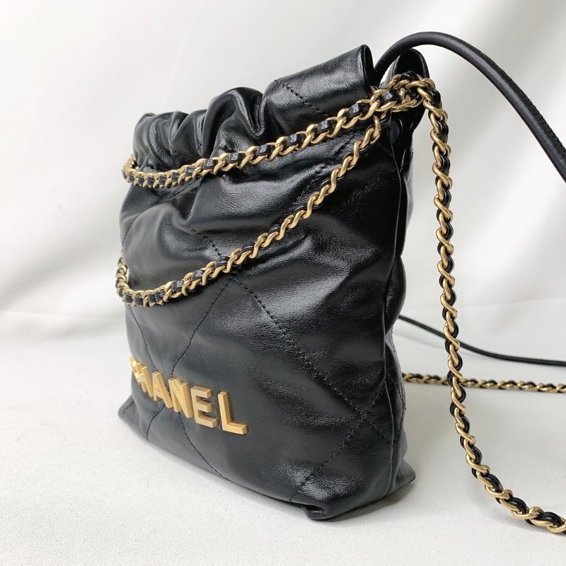 CHANEL 黑金mini 22包-1