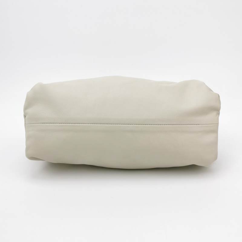 Bottega Veneta Pouch 雲朵包 牛皮 純色 褶皺 單肩包-5