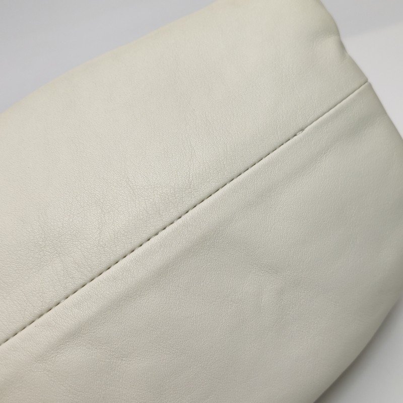 Bottega Veneta Pouch 雲朵包 牛皮 純色 褶皺 單肩包-16