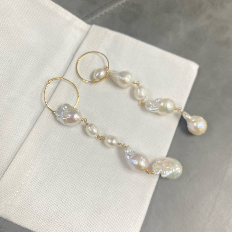 促銷品 JIL SANDER 珍珠尺寸吊墜耳環 不規則造型-1