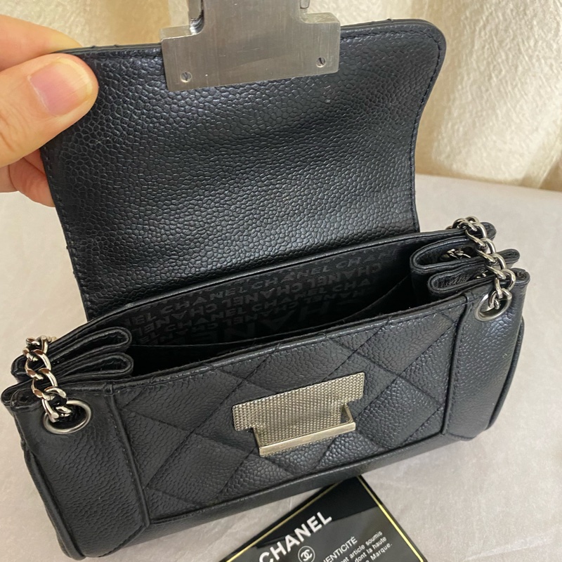 Chanel 香奈兒黑銀荔枝牛皮腋下包-6