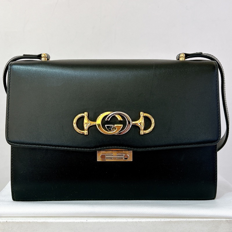 Gucci zumi系列黑掀蓋斜背包-0