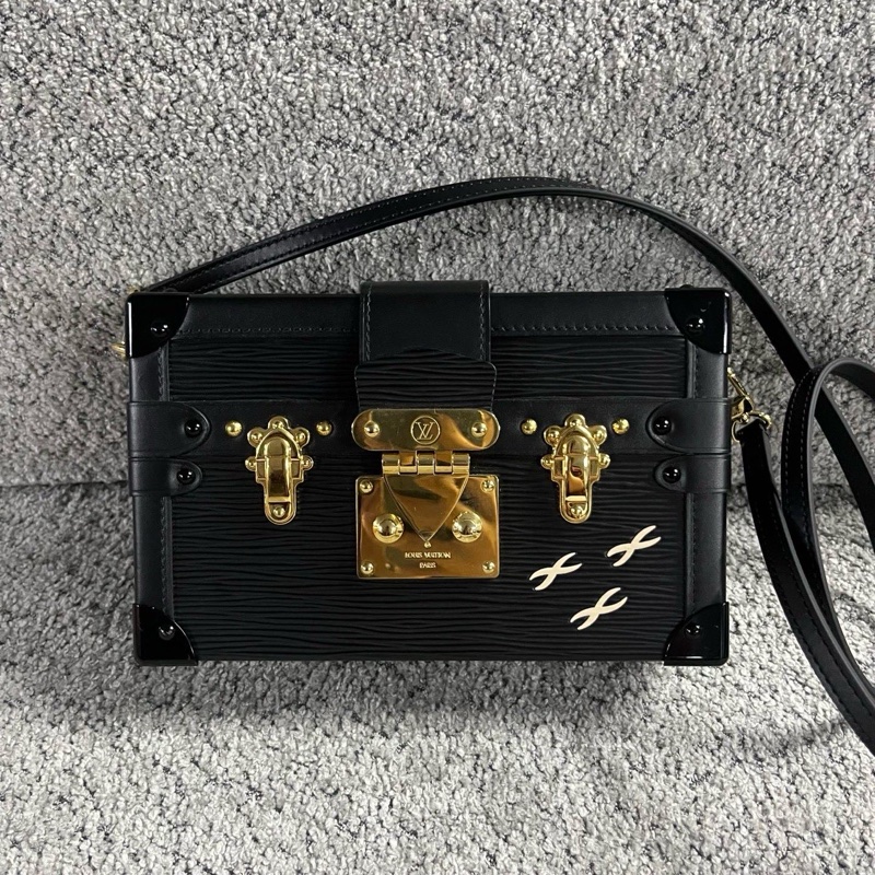 LV 黑色金扣 可調節可拆卸肩帶 硬盒 芯片款 附件:防塵袋-0