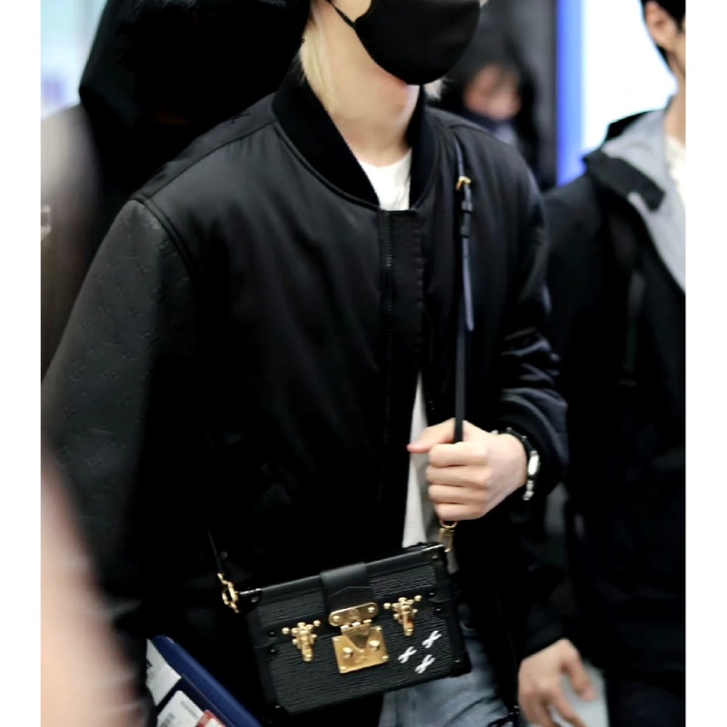 LV 黑色金扣 可調節可拆卸肩帶 硬盒 芯片款 附件:防塵袋-2