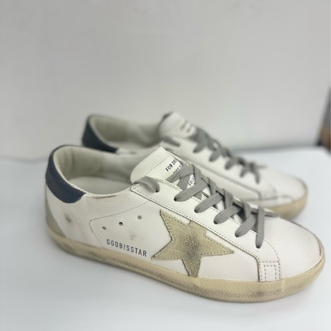 Golden Goose 36