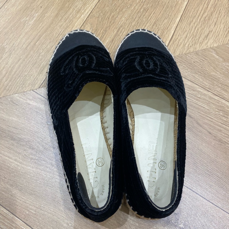 Chanel 黑色平底鞋 size 35-5
