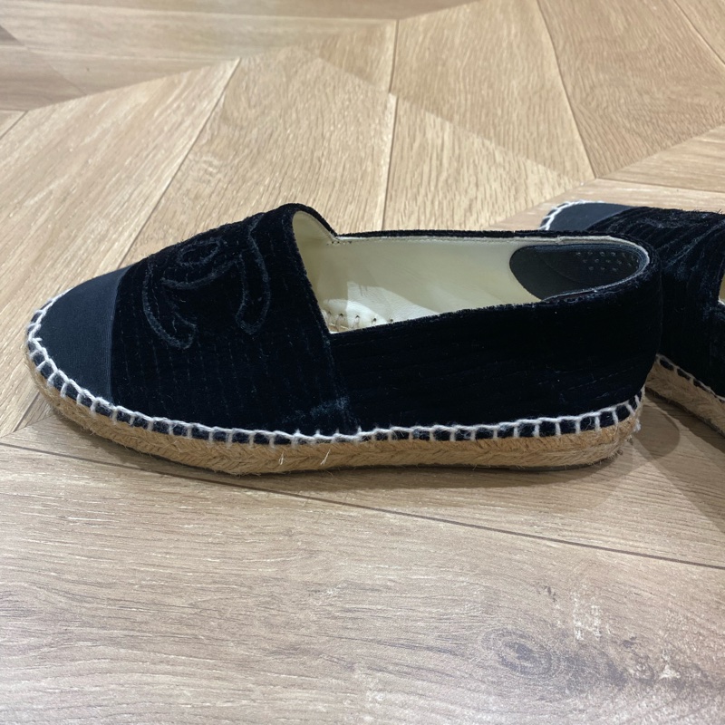 Chanel 黑色平底鞋 size 35-7