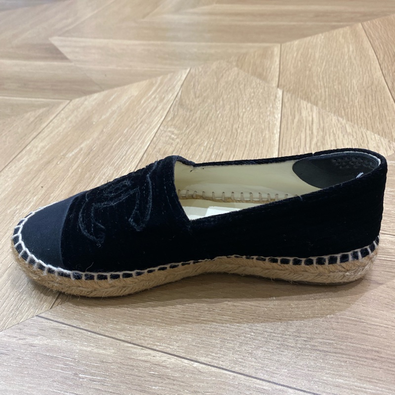 Chanel 黑色平底鞋 size 35-8