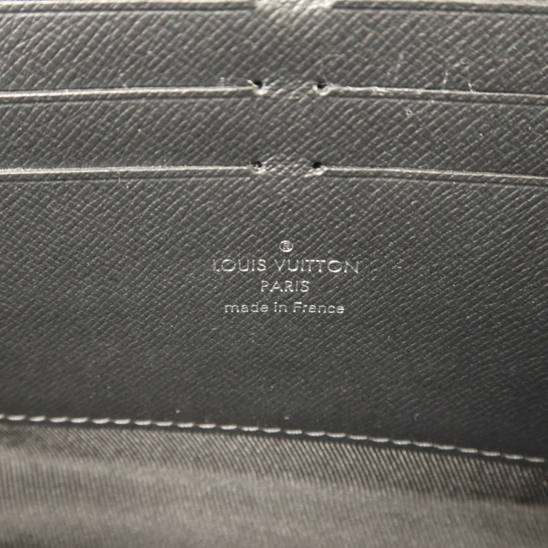 LOUIS VUITTON Monogram Eclipse Soft Trunk Wallet肩背袋-6