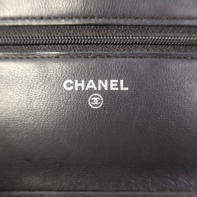 CHANEL 皮革WOC Wallet On Chain銀扣鏈帶肩背袋-6