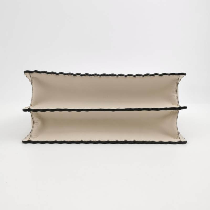 Fendi Kan I 中號 牛皮 蝴蝶結 圖案 鉚釘 封扣 斜背包 單肩包-5