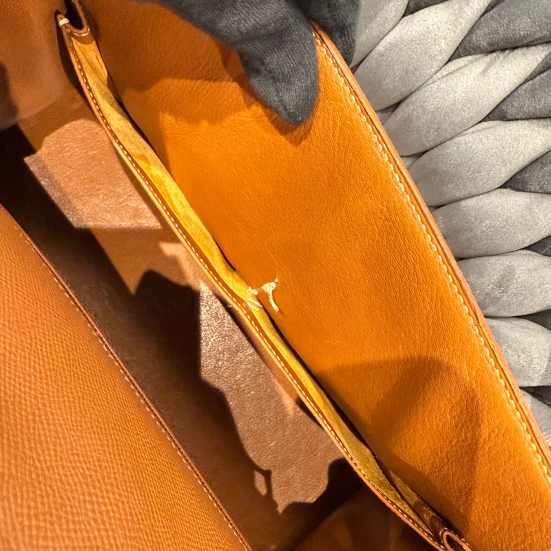 愛馬仕 kelly32 金棕 附背帶 A框刻-9