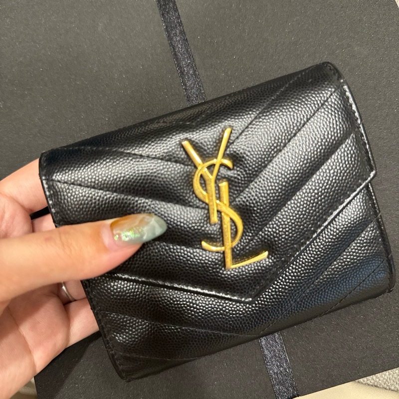 YSL 黑金魚子醬短夾-10