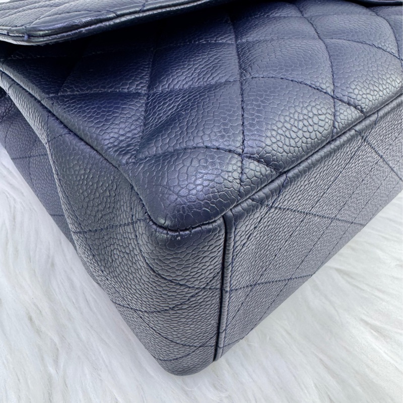 chanel maxi bag-5
