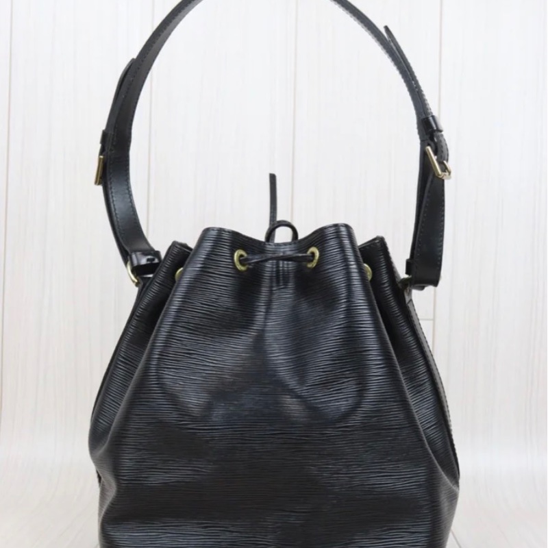 「JL精品代購」9新 LV 黑色水波紋 水桶包-3