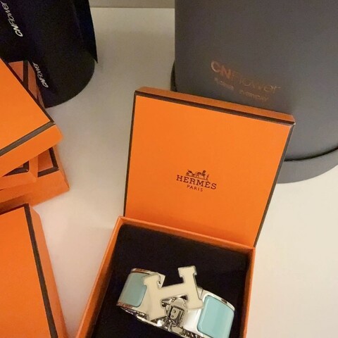 HERME'S 全新Clic H 寬版手環