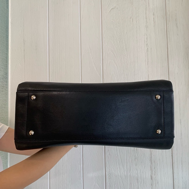 Chanel黑荔枝牛皮銀釦大logo托特包-12