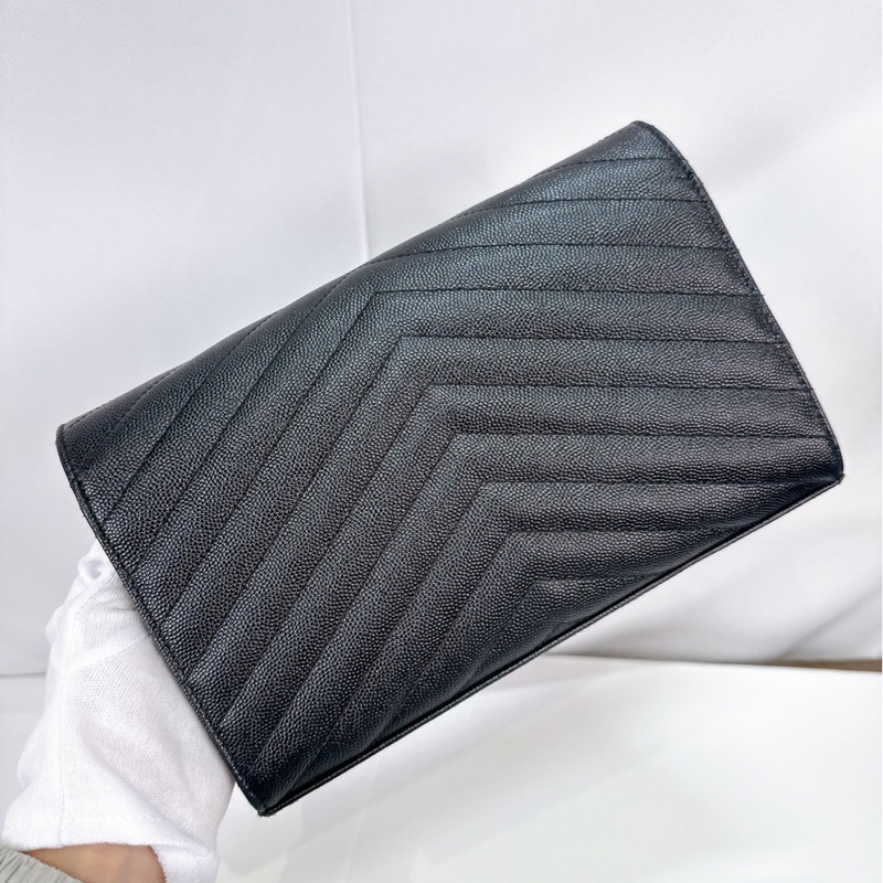 莉亞精品♡ YSL woc黑色信封包 9新美包-3