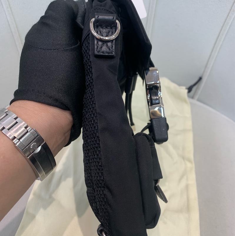 FENDI 芬迪黑色銀扣PVC斜孭袋 XA410-37