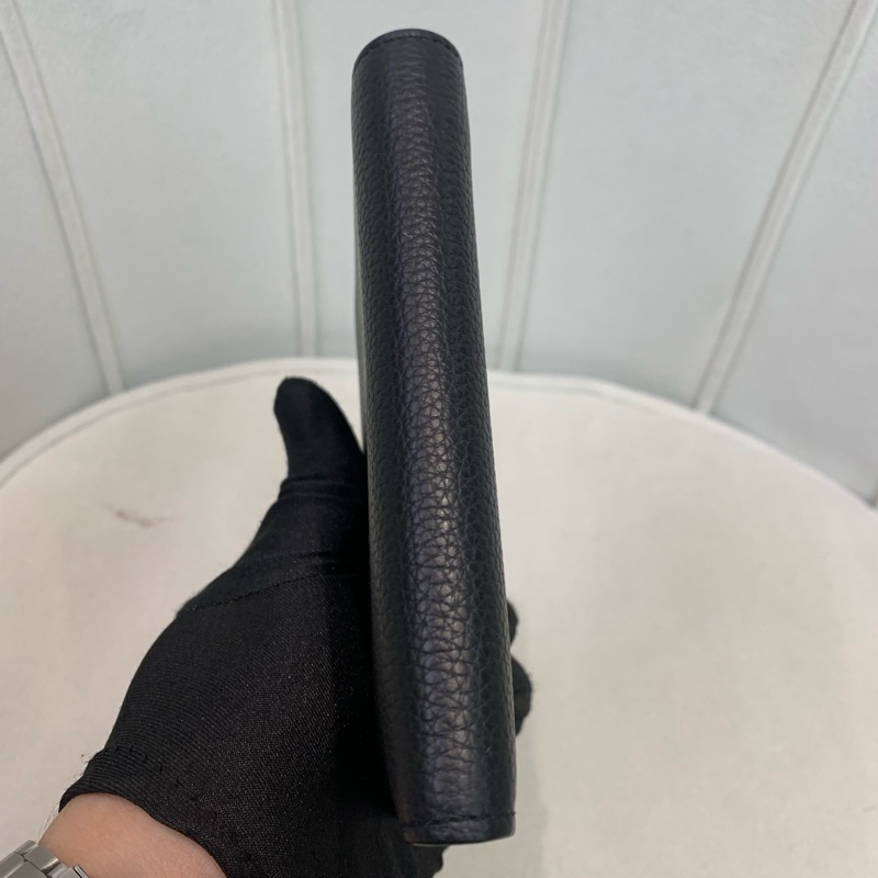 Dior 迪奧 黑色荔枝牛皮黑鋼護照套O683-3