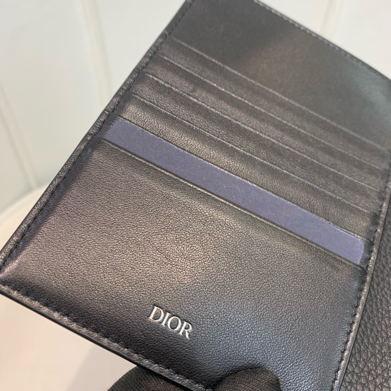 Dior 迪奧 黑色荔枝牛皮黑鋼護照套O683-21