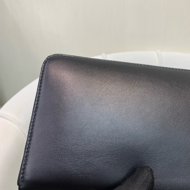 Dior 迪奧 黑色羊皮銀扣長夾X228-14