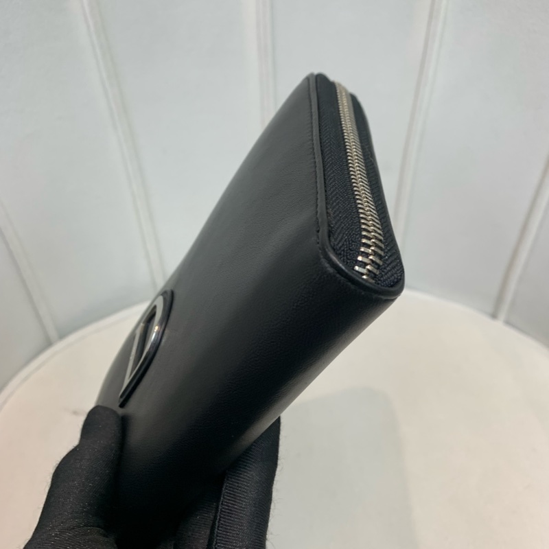 Dior 迪奧 黑色羊皮銀扣長夾X228-16