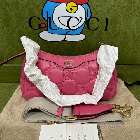 Gucci包