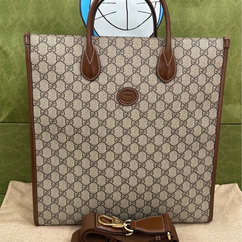 Gucci包