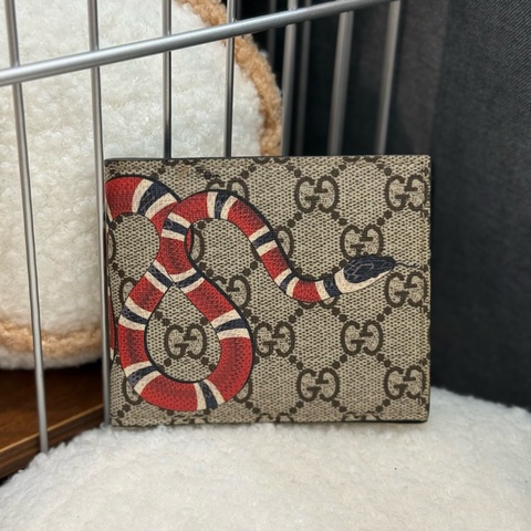 Gucci珊瑚蛇對開短夾