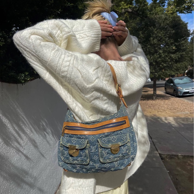 「JL精品代購」9新 LV BAGGY 牛仔腋下包-1