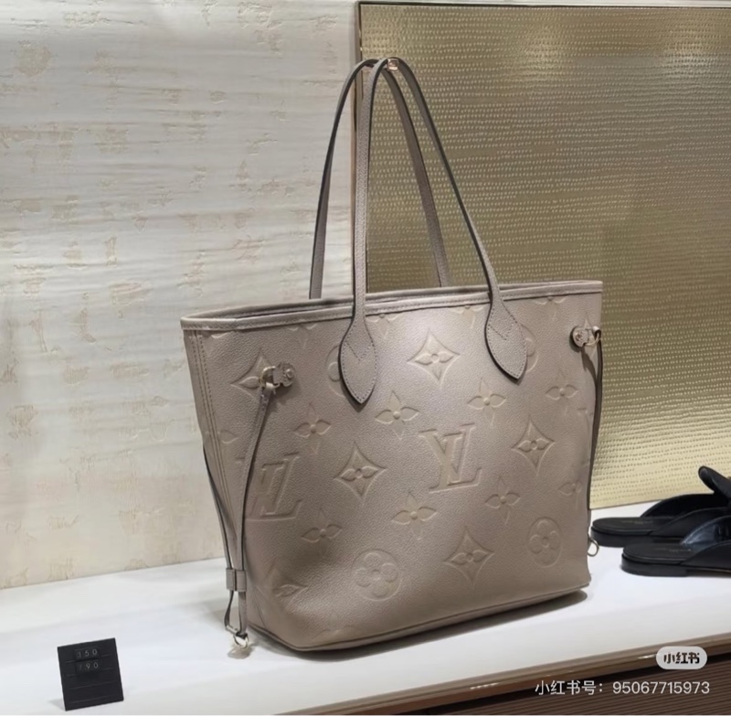 極新🌟23年芯片款❤️ lv #neverfull #大象灰 #奶茶色 #中號-1