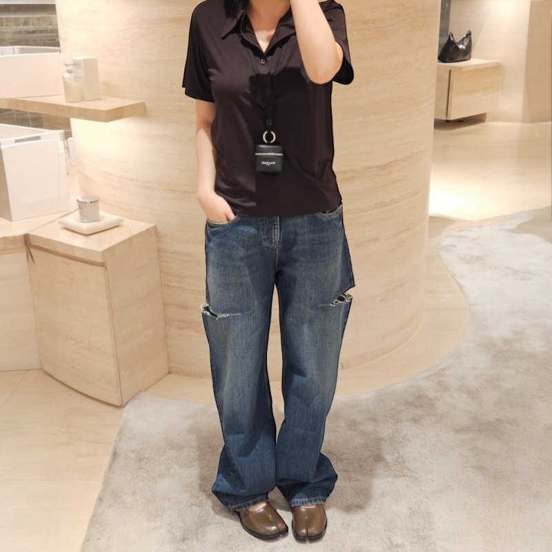 🎉當季好折扣✨Maison Margiela 女款刀割破裂效果寬鬆牛仔褲 深藍色 EU38/40/42-1
