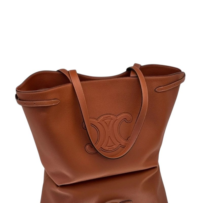 🎉新品好折扣✨Celine 121733 Cabas Anaïs Cuir Triomphe 凱旋門中號托特包 棕褐色-5