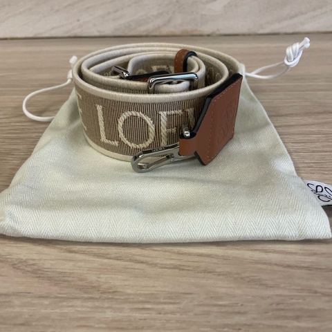 Loewe 緹花肩背帶 棕色銀釦