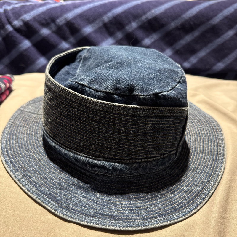 LV 牛仔帽-0