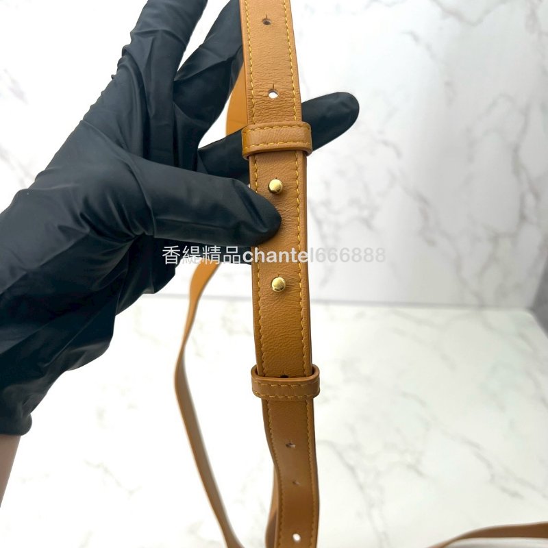 💗香緹國際精品💗 BV 焦糖色小羊皮 六格-9