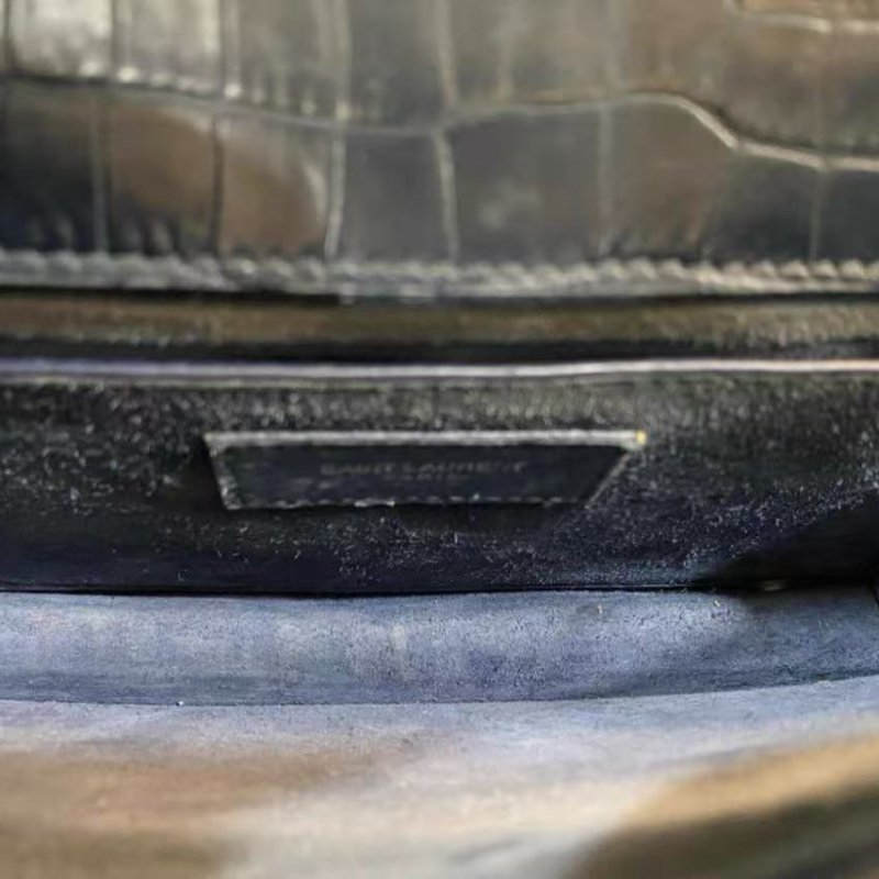 YSL 日落系列 中號藍色鱷魚壓紋鏈條包22*16cm 97新配件塵袋-1