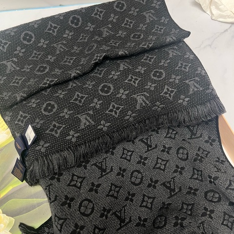 Lv圍巾