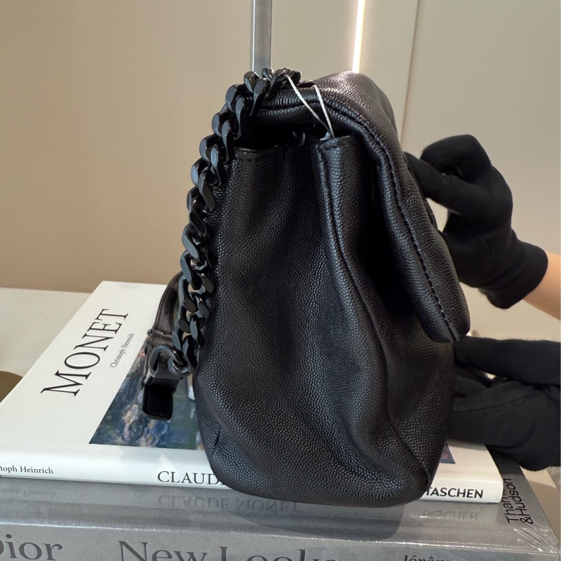 YSL Saint Lauren so black 全黑色黑釦郵差包學院包-4