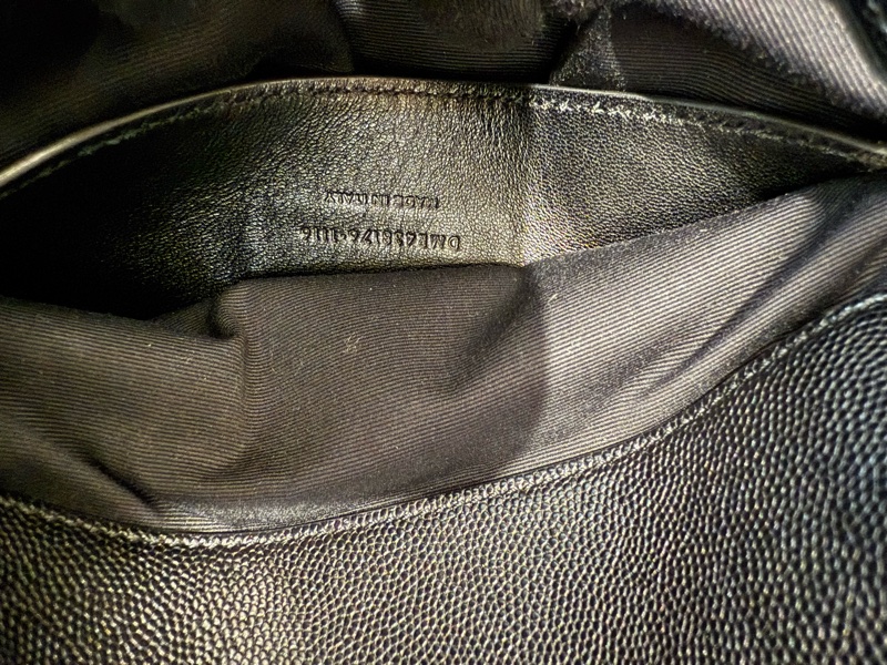 YSL Saint Lauren so black 全黑色黑釦郵差包學院包-7