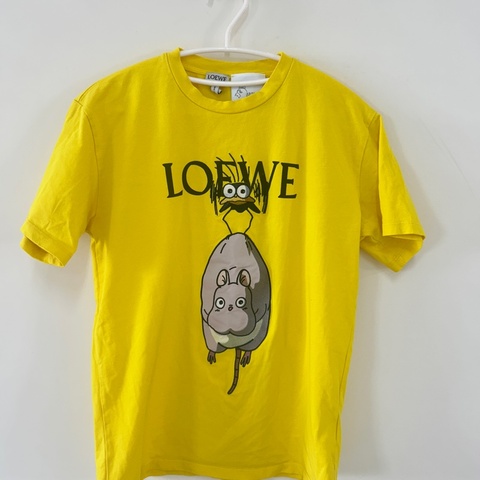 Loewe 聯名吉普力黃色T恤