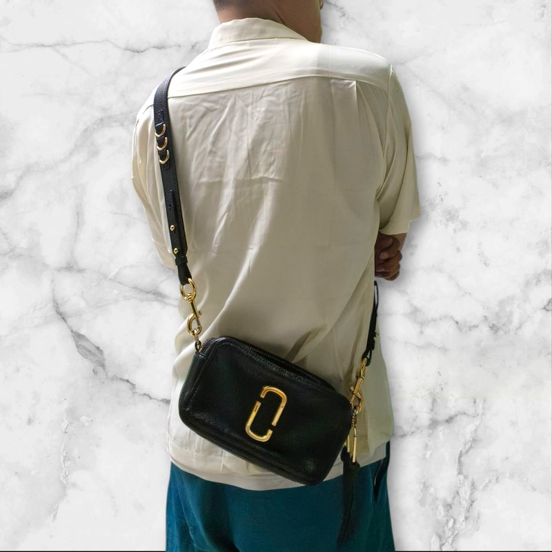 🔥10/3-10/31週年慶🔥【超狂優惠】㊣✨ Marc Jacobs✨馬克·雅各布斯 MJ 黑色 雙J 牛皮 相機包 斜背包 肩背包包/二手精品/二手包/保證正品-47