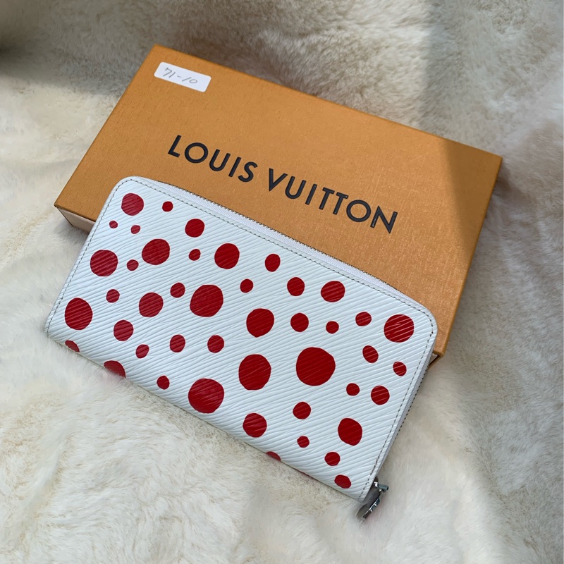LV 紅色波點白色長銀包 I570NY-8