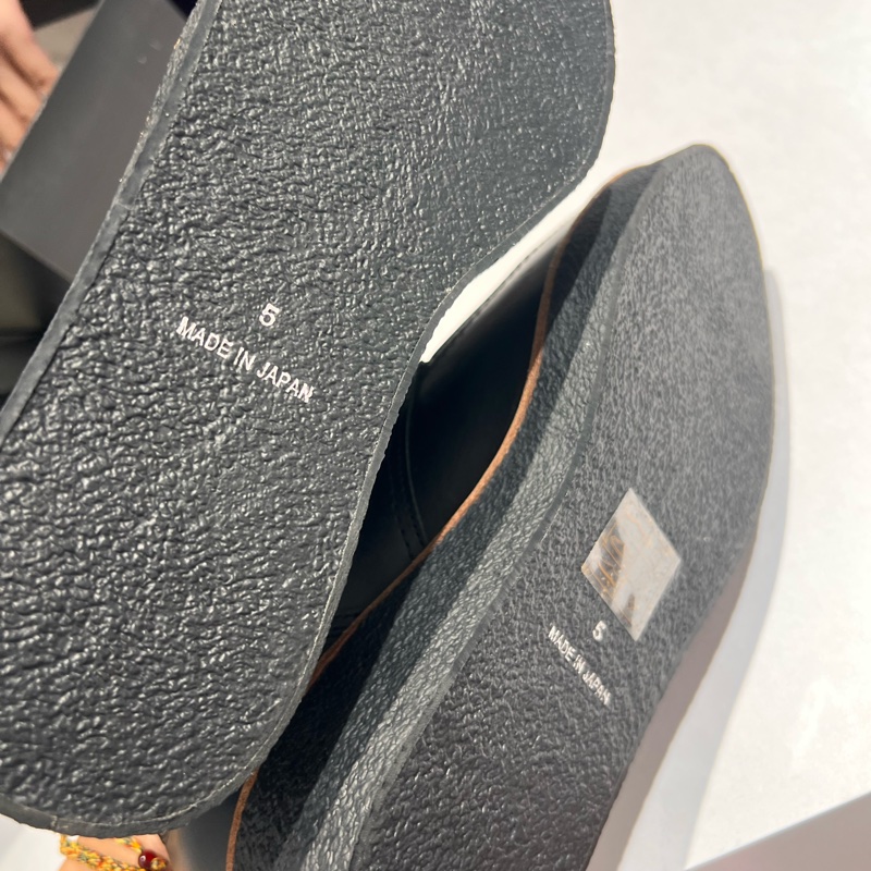 真皮鞋全新39號 超美原價三萬多售5000-8