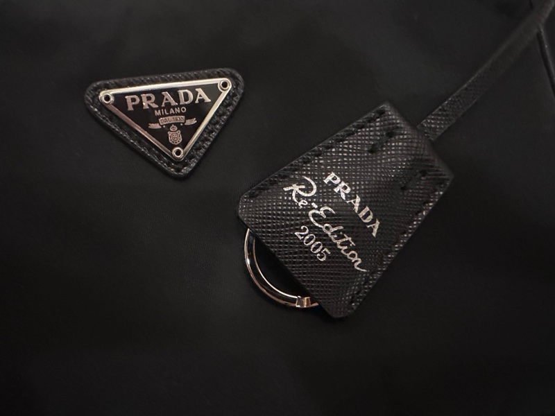 Prada Re-Edition 2005 Re-Nylon 黑色三合一-1