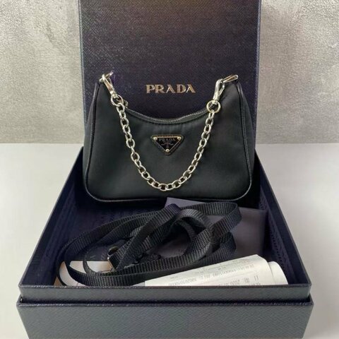 PRADA Re-Edition 尼龍拚皮革腋下包 mini14*5*10 99新配件盒子保卡