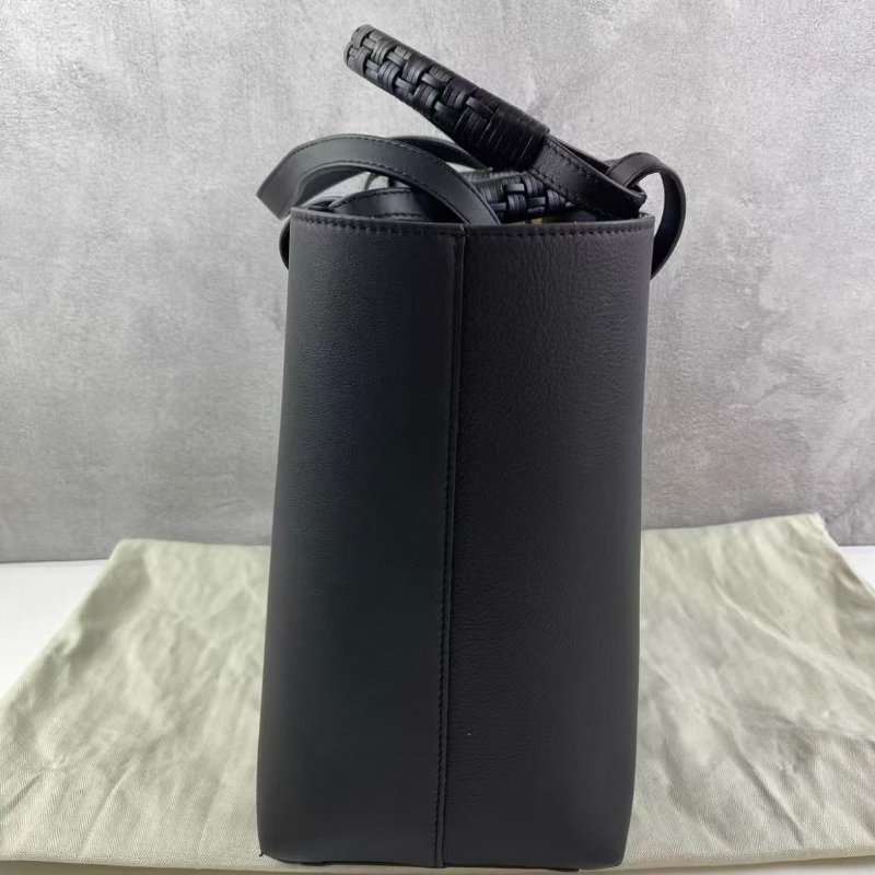 LOEWE Anagram 牛皮托特包 30*17.5*32.5 全新閒置配件塵袋-1
