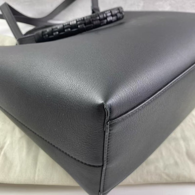 LOEWE Anagram 牛皮托特包 30*17.5*32.5 全新閒置配件塵袋-3
