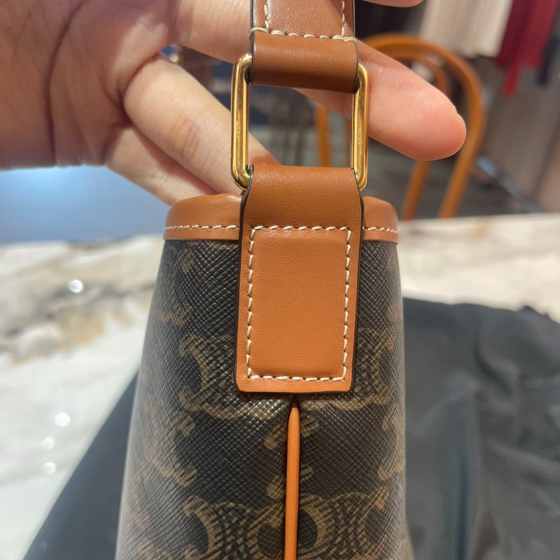 CELINE TRIOMPHE 經典老花帆布拚小牛皮 斜背包 小號 18*13*23 99新配件防塵袋盒子-3